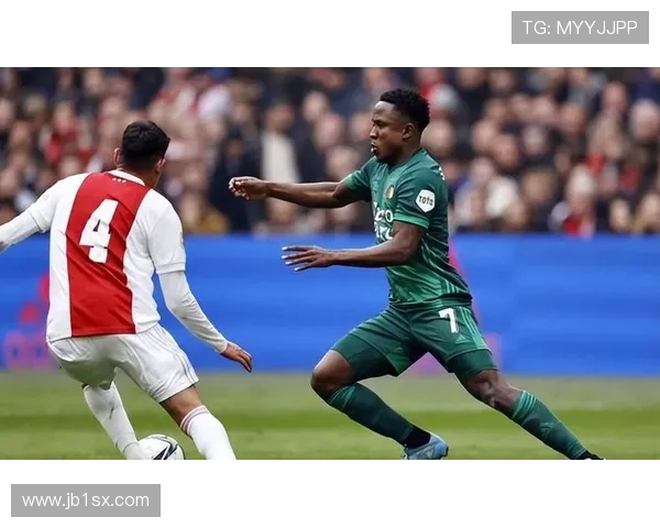 费耶诺德官宣签下澳大利亚国脚博斯双方达成一致合同至2029年夏